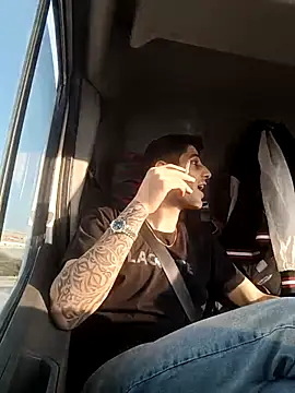 arenn1997 online show from November 27, 1:04 pm