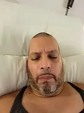 Snapshot of Just2much chatting on October 8, 11:09 pm Just2much online show from October 8, 11:09 pm