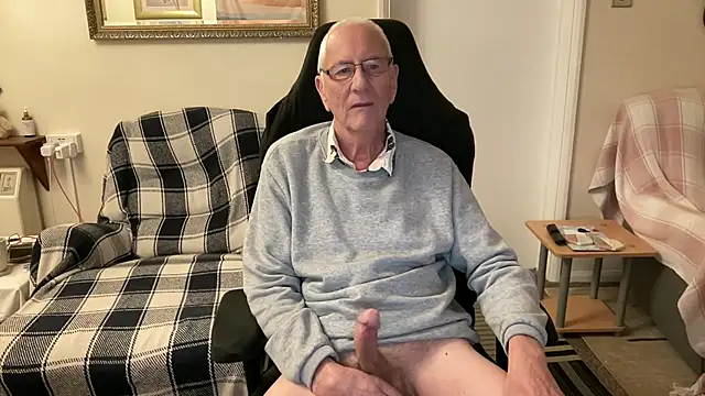 cutaboverest online show from November 7, 3:59 pm