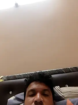 Snapshot of vini1754 chatting on October 24, 7:59 pm vini1754 online show from October 24, 7:59 pm