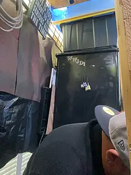 Snapshot of valleyoneofakind chatting on February 13, 10:54 pm valleyoneofakind online show from February 13, 10:54 pm