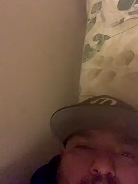 Snapshot of valleyoneofakind chatting on September 10, 9:08 am valleyoneofakind online show from September 10, 9:08 am