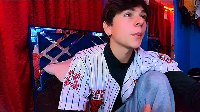 Luke Howland online show from July 9, 5:44 am