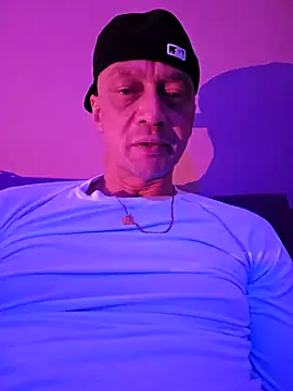 Snapshot of McdyllanXX chatting on March 3, 10:40 pm McdyllanXX online show from March 3, 10:40 pm