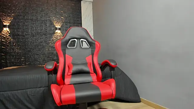 Snapshot of taurus_boy1 chatting on October 7, 11:47 am taurus boy1 online show from October 7, 11:47 am