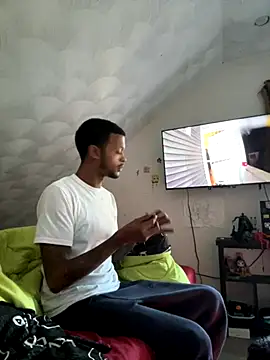 rayyymack online show from October 18, 1:38 pm