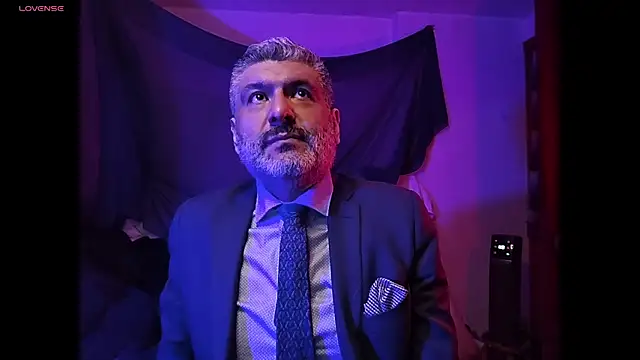 BushBator online show from February 25, 7:09 am