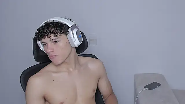 laurent nova online show from September 20, 6:41 pm