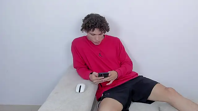 laurent nova online show from March 20, 6:42 pm