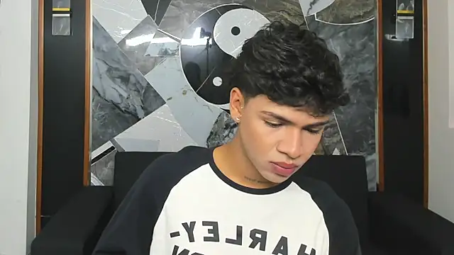 Timmy King  online show from December 15, 10:26 pm