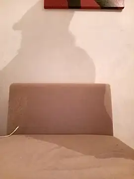 YoungestIlai online show from January 12, 6:38 pm