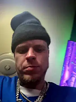 traejddd online show from June 8, 6:53 pm