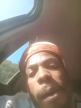 calientoboy online show from December 20, 12:27 pm