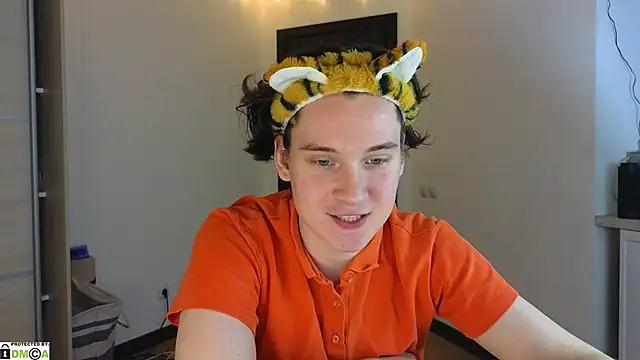 Snapshot of MoreRealAlex chatting on February 10, 10:30 pm MoreRealAlex online show from February 10, 10:30 pm