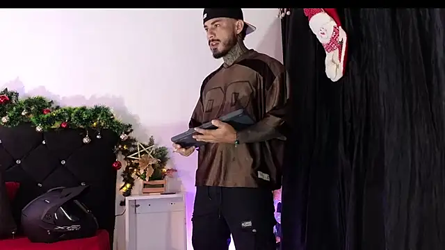 john cartter1 online show from December 19, 11:18 am