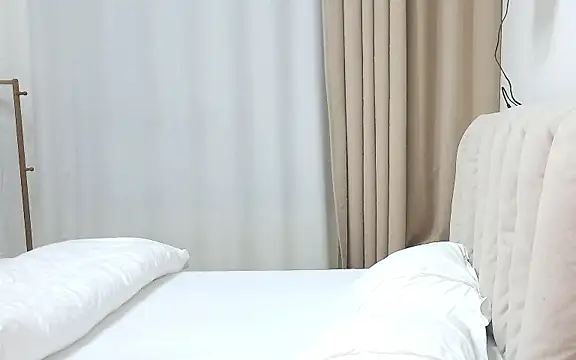 ace2p online show from November 1, 4:00 pm