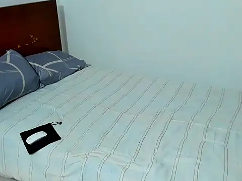 Chandler ken online show from December 5, 2:07 am