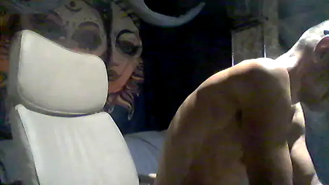 Gillygilly76 online show from March 29, 11:16 pm