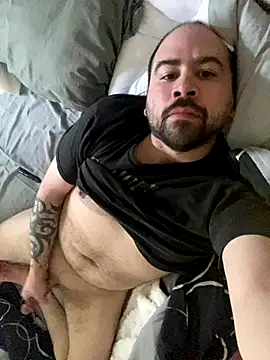 bighung1990 online show from December 3, 7:31 pm