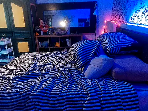 Snapshot of RawRyder8 chatting on September 16, 9:59 pm RawRyder8 online show from September 16, 9:59 pm