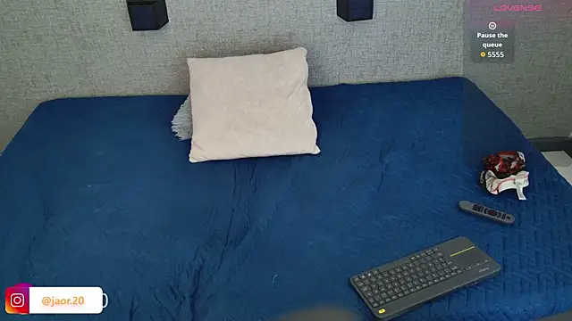 Jaor owens20 online show from February 12, 11:44 pm