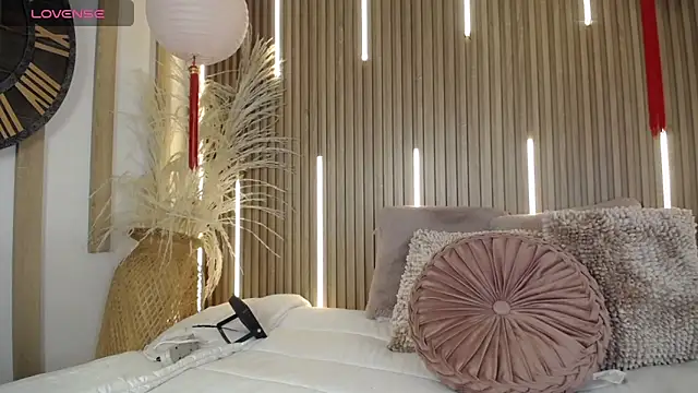 Tayzon Foxxx online show from April 1, 8:28 pm