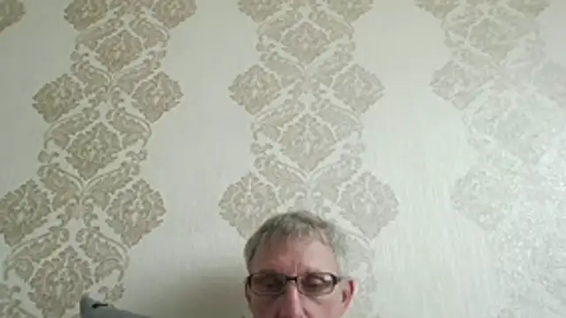 BobbyXRoyal online show from July 4, 2:20 pm
