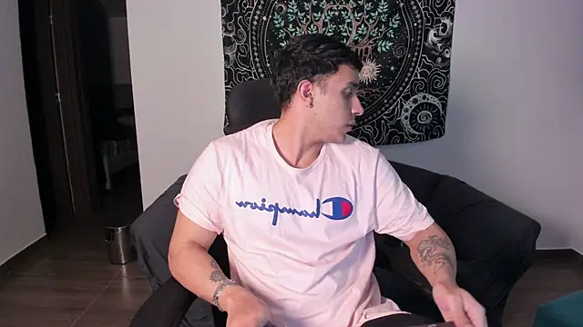 Snapshot of JayMarcos_ chatting on February 18, 4:37 am JayMarcos  online show from February 18, 4:37 am