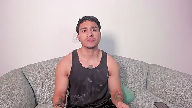 Snapshot of JayMarcos_ chatting on January 14, 1:47 am JayMarcos  online show from January 14, 1:47 am