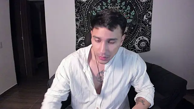 Snapshot of JayMarcos_ chatting on February 1, 1:55 am JayMarcos  online show from February 1, 1:55 am