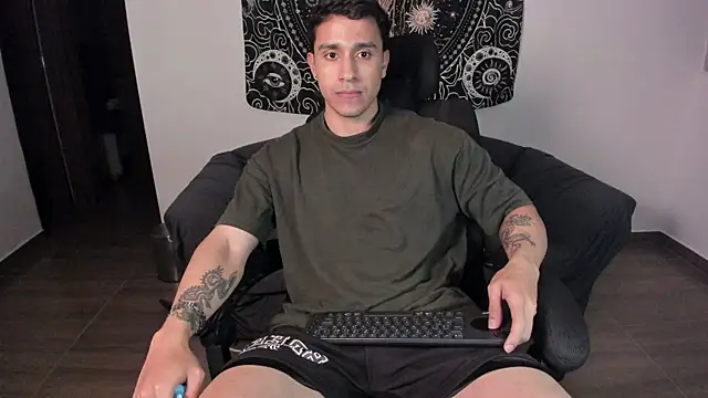 Snapshot of JayMarcos_ chatting on February 6, 3:16 am JayMarcos  online show from February 6, 3:16 am