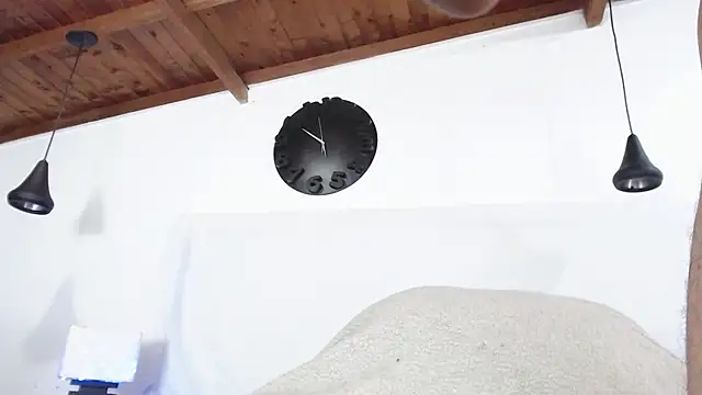 Snapshot of BIGZEHUZ chatting on January 30, 9:36 am BIGZEHUZ online show from January 30, 9:36 am