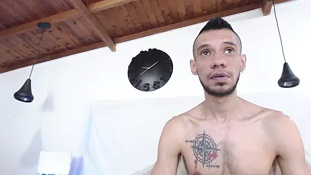 Snapshot of BIGZEHUZ chatting on February 11, 12:05 pm BIGZEHUZ online show from February 11, 12:05 pm