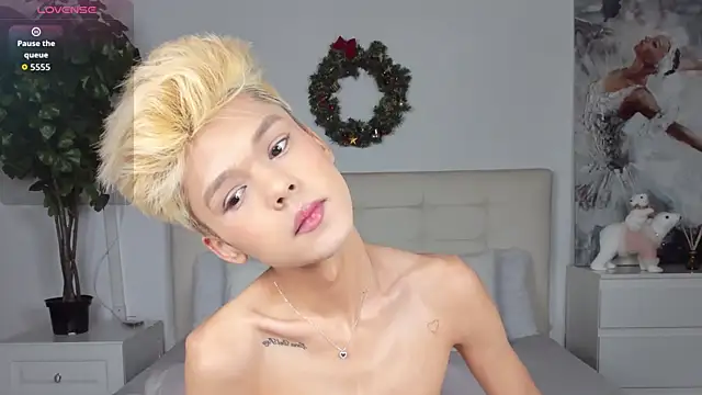 Felix Rey online show from December 5, 6:26 pm