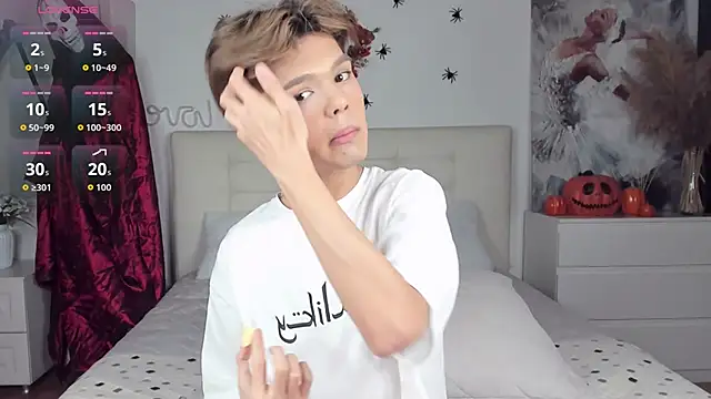 Felix Rey online show from October 30, 10:22 pm