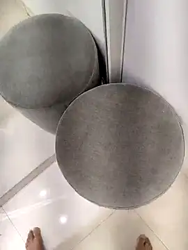 Snapshot of KingCobraClassy chatting on March 20, 5:35 am KingCobraClassy online show from March 20, 5:35 am