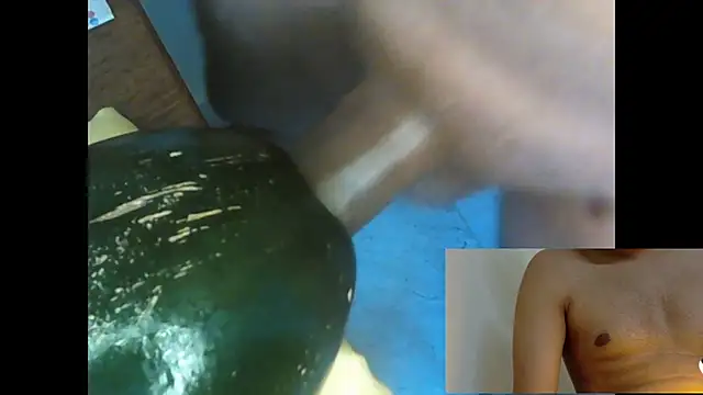 Snapshot of KingCobraClassy chatting on December 22, 8:03 pm KingCobraClassy online show from December 22, 8:03 pm