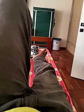 Aunty Loverboy69 online show from October 22, 9:02 am