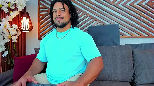MikeEstevess online show from May 20, 7:48 am