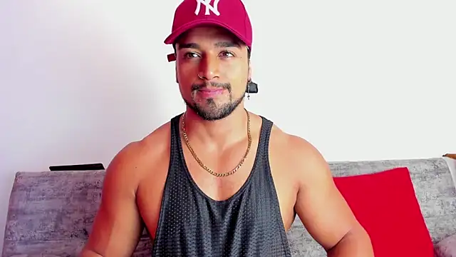 MikeEstevess online show from February 9, 11:04 am