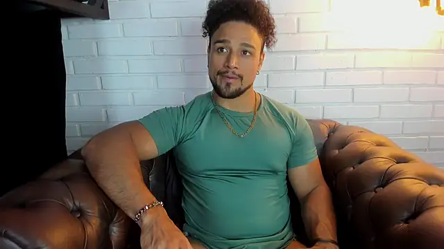 MikeEstevess online show from March 9, 9:46 pm