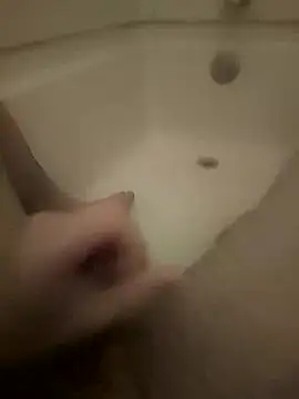 Snapshot of hungandnerdy420 chatting on October 19, 8:45 pm hungandnerdy420 online show from October 19, 8:45 pm