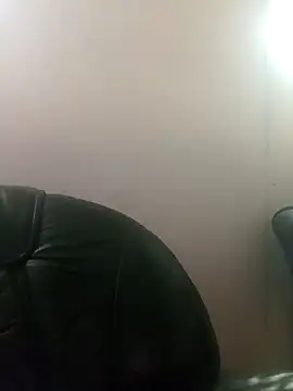 Snapshot of jimmyy_ chatting on September 25, 10:25 am jimmyy  online show from September 25, 10:25 am