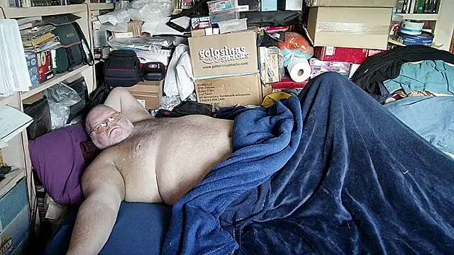 hadeszeuss2 online show from February 15, 3:42 pm