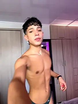 Snapshot of jade_candy_21 chatting on October 29, 6:22 pm jade candy 21 online show from October 29, 6:22 pm