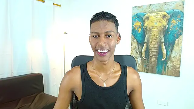 maiki18  online show from November 25, 8:33 pm