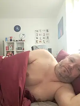 ShyBoy1982 online show from October 13, 10:21 am