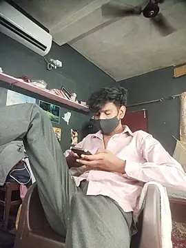 richardjames95 online show from April 15, 10:59 am