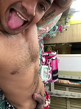 Snapshot of Stiven-Bell chatting on February 19, 7:38 pm Stiven-Bell online show from February 19, 7:38 pm