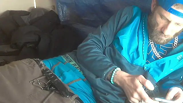 Snapshot of terry2big4u24 chatting on March 7, 4:33 pm terry2big4u24 online show from March 7, 4:33 pm